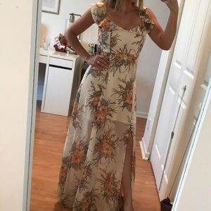 Gorgeous floral tie back maxi dress